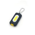 Llavero con panel LED COB e imán. 3 pilas AAA no incluidas.