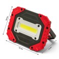 ODYSSEY: COB-Arbeitsleuchte mit 900 Lumen. 4 AA-Batterien nicht im Lieferumfang enthalten.