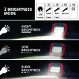 ODYSSEY: COB-Arbeitsleuchte mit 900 Lumen. 4 AA-Batterien nicht im Lieferumfang enthalten.
