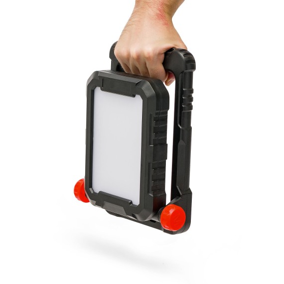 CROW: Wiederaufladbarer LED-Fluter, 30 W / 3000...