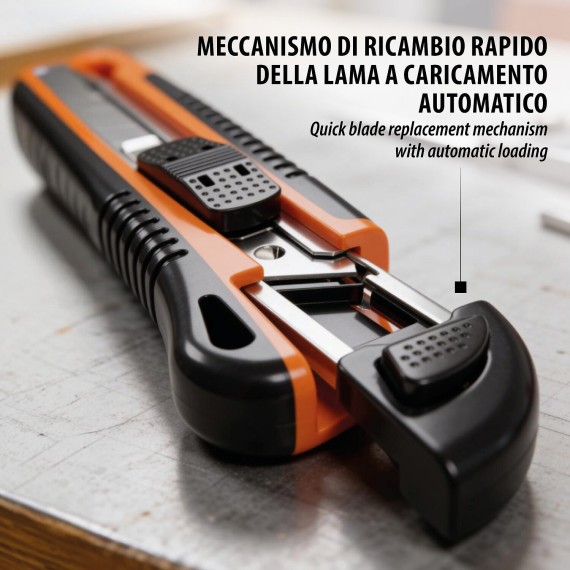 Professional self-locking cutter with 2 spare...