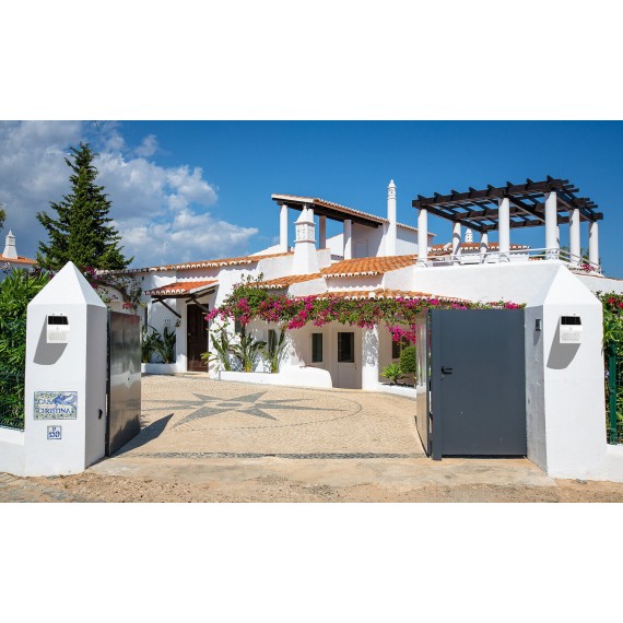 COLOMBA: 4W (500lm) solar-powered LED wall...