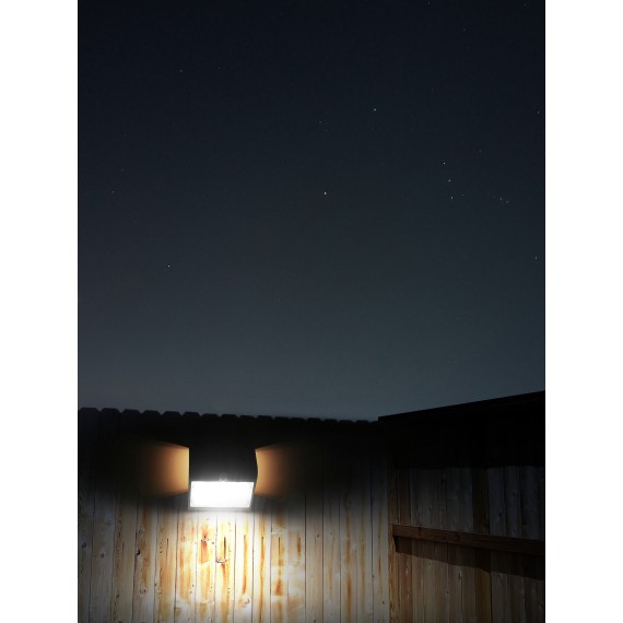 COLOMBA: 4W (500lm) solar-powered LED wall...
