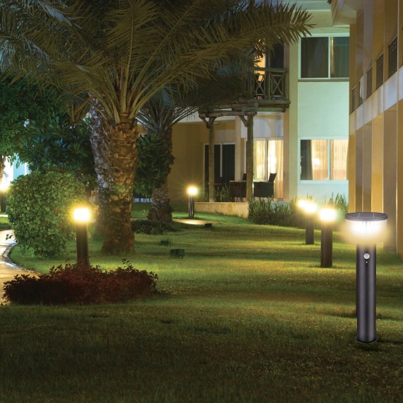 600 lumen solar floor lamp with motion detector