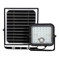 Proiettore LED a carica solare 1500 lumen, con rilevatore di presenza. Pannello solare deportato