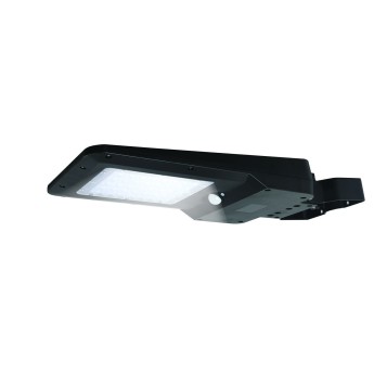 CRUISER: 15W (1600lm) solar powered street light with...