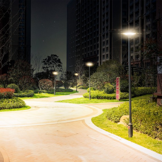 Lampadaire solaire LED de 2300 lumens, IP65,...