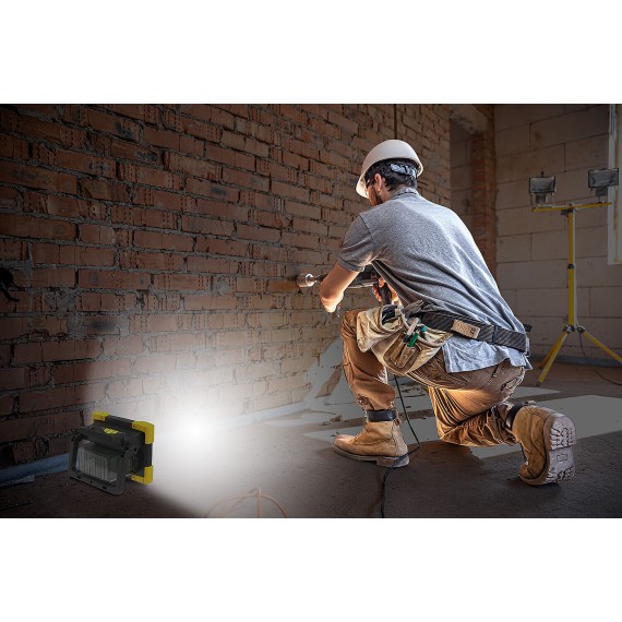 X-BLAST PRO: Worklight for 18V batteries, 5000 lm