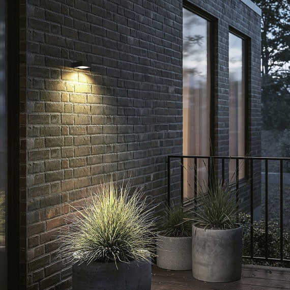 HOLDEN: 1000-lumen solar LED wall light with...