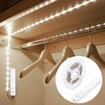 SILK: 1 m langes, batteriebetriebenes LED-Streifen-Set. Mit Bewegungsmelder.