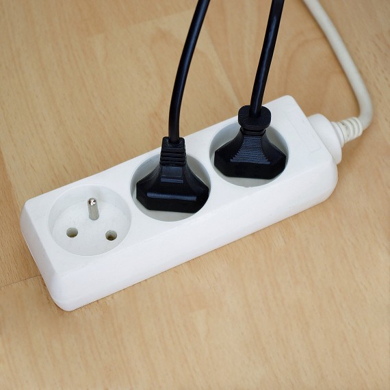 Regleta francesa 3x16A, cable de 1 m,...