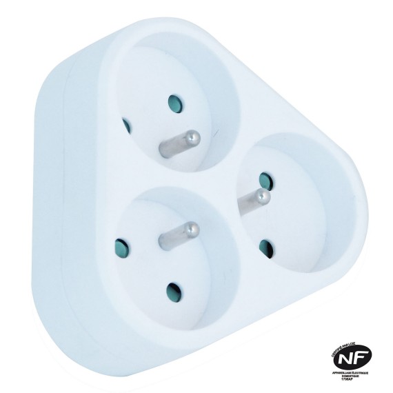 Triple power strip with 3 front electrical...