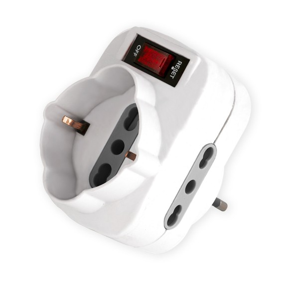 Rotating adapter: 1 x 10A plug vs. 2 x 10/16A...