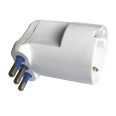 90°-Schuko-Adapter: 1 10/16-A-Steckdose mit Schuko-Stecker anstelle eines 16-A-Steckers