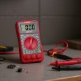 6-in-1 Mini-Digitaltester mit Messspitzen