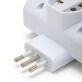 Three-socket 10/16A adapter with Schuko and one 10A plug. With overload protection.